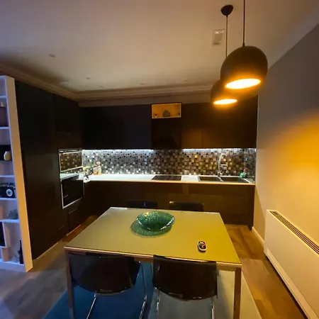 Luxurious Apartment In Tirana Exterior photo