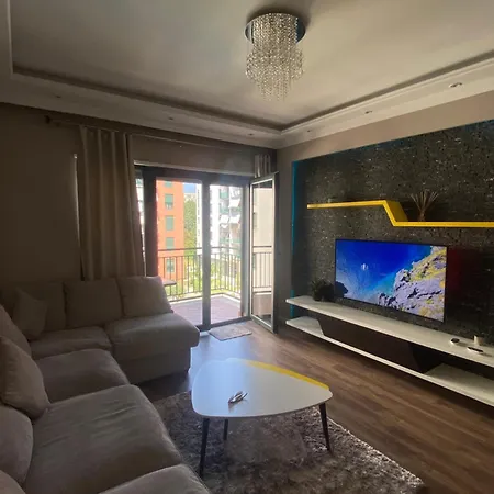 Luxurious Apartment In Tirana Exterior photo